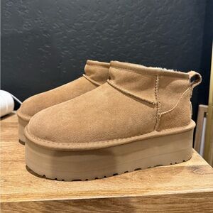 UGGS Classic Ultra Mini Platform Boots